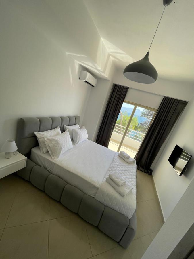 Mane Hotel *